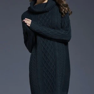 Kabelstickad tröja  - Kabelstickad tjocktröja använd en gång. 🧿 frakt 60kr 