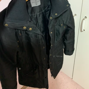 Jacka  - Jättefin svart jacka 🥺💖