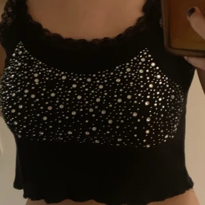 Linne med rhinestones - Topp med rhinestones! Kan mötas!, köpare står för frakt