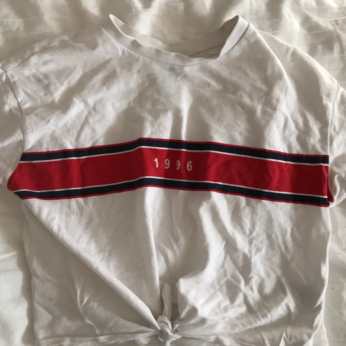 Vit långärmad tröja med tryck