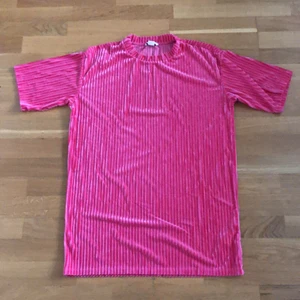 Monki velvet dress - Monki velvet dress, XS-S fit. Only worn once, more or less brand new!