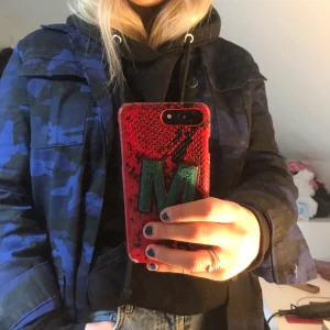 Jacka från nakd - Dösnygg jacka från NAKD. Den är supertunn i denim material så den är helt perfekt för sommarkvällar😍