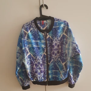 Bomberjacka xs/s - Bomberjacks ifrån H&m, knappt använd i strl xs/s