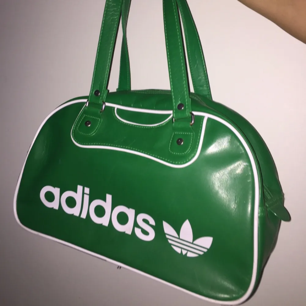Sportsbag Adidas. Väskor.