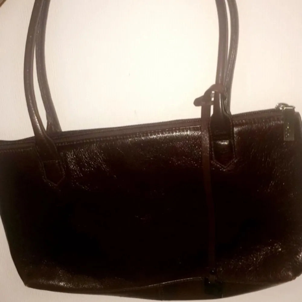 Hobo international Leather Bag Color: Brown . Väskor.