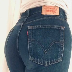  - Vintage Levis 582 i mörkblått 