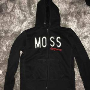 Moss hoodie storlek M🖤🐉