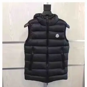 Säljer två Moncler västar i två olika modeller. Ena är matt och har luva den andra är glansig och ingen luva. Påse, dustbag och låda medföljer!:)