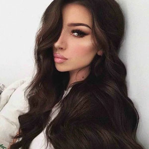  - Löshår från märket bellami hair, 60 cm clip in 280 g i färgen mochachino brown. Det är äkta löshår av högsta kvalité, använt 4-5 ggr. Köptes för 5000 (inklusive frakt, tullavgift) kan skicka mer bilder om så önskas😘