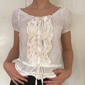  - Blus från Hollister i storlek M, passar även dig i storlek S! Gott skick. 