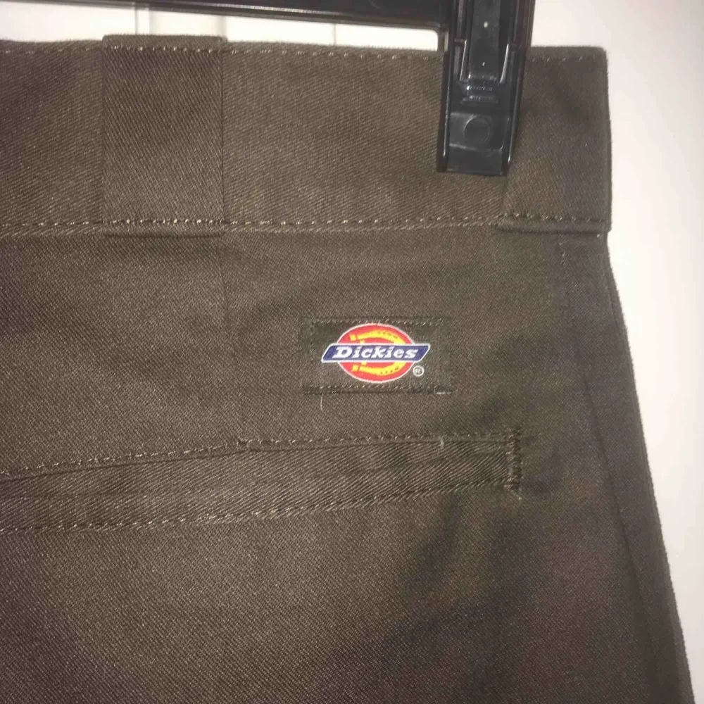 Bruna Dickies 874 byxor, fri frakt. Jeans & Byxor.