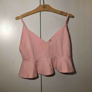  - snygg bubbelgums rosa pleplum top 🌸