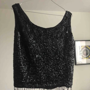 Vintage topp - Vintage topp från Beyond Retro, original pris 300:-, säljer för 150:-. Använd 1 gång. I 20-tals stil ✨ kan hämtas i Stockholm eller fraktas!
