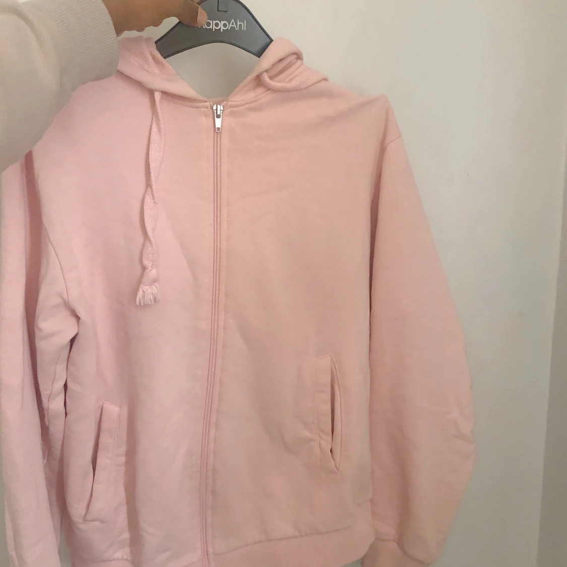 Rosa kofta från nakd