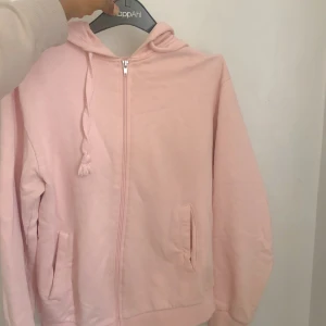 Rosa kofta från nakd - Storlek s, använt några få gånger.