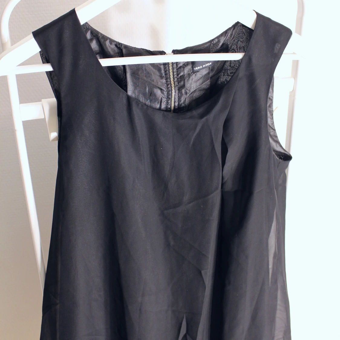 Svart klänning från Vero Moda  - 90