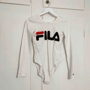  - Köpte den på junkyard men har aldrig tyvärr kommit till användning, det är en liten u-rigning också på ryggen. Finns i Trollhättan men kan också fraktas 🌼