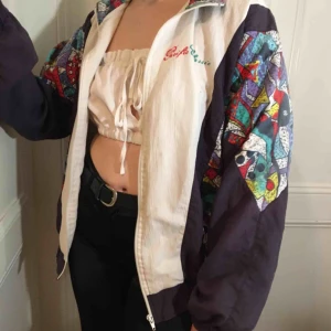  - jättesöt jacka från pacific classic, väldigt 80-tal, superskön! passar allt från xs-m skulle jag säga!