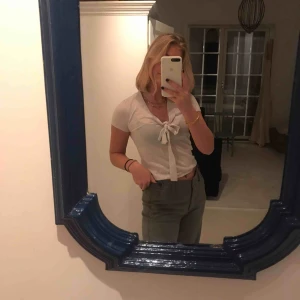  - En topp från Zara, använd några gånger. 