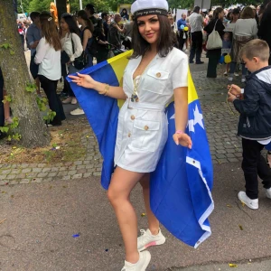  - Säljer min student klänning, använd 1 gång! 