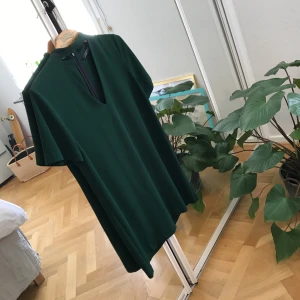  - Grön klänning från zara  💚