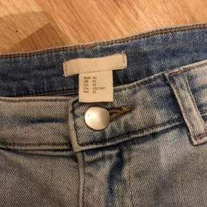 Shorts i stl 40  - Använd endast några gånger 😊