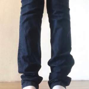 Lågmidjade jeans 90s