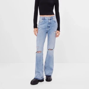 Berskha jeans - Säljer mina supersnygga berskha jeans som är sprillans nya och helt oanvända!!!✨ lappen sitter kvar. i storlek 32✨ buda från 300kr