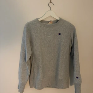 Sweatshirt champion - Sweatshirt från champion i strl S