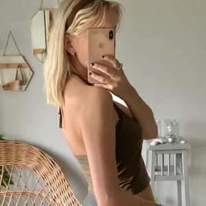 halterneck topp - SÅLD! supersöt topp från weekday!