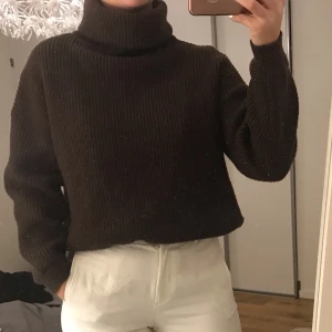 Mysig tröja  - VÄRLDENS mysigaste tröja! Sparsamt använd, inte stickig på något sätt! frakt är:50! Budgivning i kommentarerna, avslutas 20.00 mån 26/10e