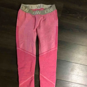  - Träningstights från ICIW i superfint skick!!  Billigare vid snabb affär 