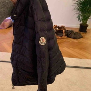  - Moncler jacka 