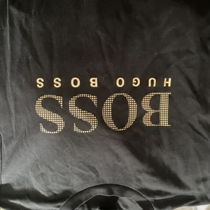 Hugo boss - Hugo boss swetshirt använd 1 gång