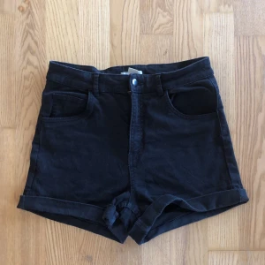 Shorts från H&M  - Shorts från h&m som är i gott skick. Köparen står för frakten. 