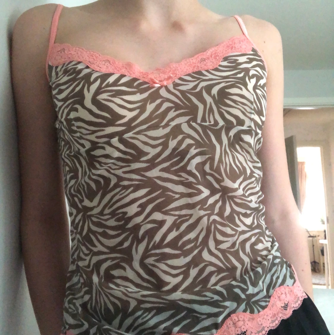 Fint spetslinne med zebramönster💖 - 90