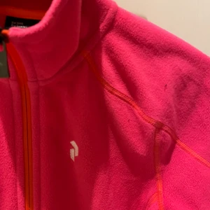 Fleece från peak performance - Fleecetröja från peakperformance, strl 150. Skicka PM eller buda i kommentarerna!💛💛