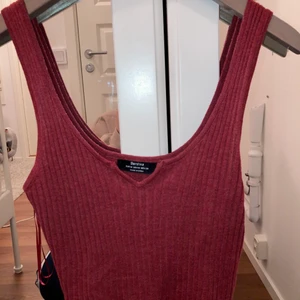 Topp Bershka  - Aldrig använd, mycket fin topp från Bershka.