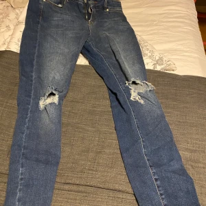 Ivy jeans - strl 29, stretchiga