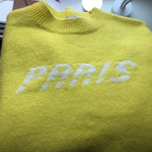 & Other Stories - Stickad tröja från & Other Stories i strl M. Slutsåld på deras hemsida. Nypris 700kr.