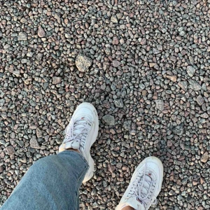  - Hej  Säljer ett par fina Fila distuptor low, i st 38. De är använda i ungefär tre månader, men säljer pga mina fötter har växt. Eventuell frakt betalas av köparen🌸