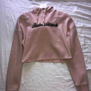  - Rosa hoddie från hm.