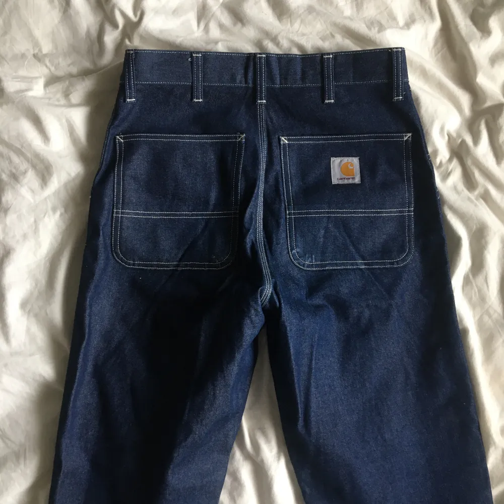 Snygga charhartt jeans. Jag är 1,80! . Jeans & Byxor.