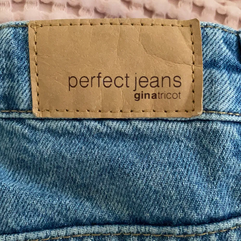 Har bara använt ett par gånger super snygga men kommer int till användning orginal pris 549. Jeans & Byxor.