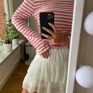 Randig tröja 🌸🌸 - Heej säljer en randig tröja från nakd som tyvärr inte kommer till andvändning ⭐️ 