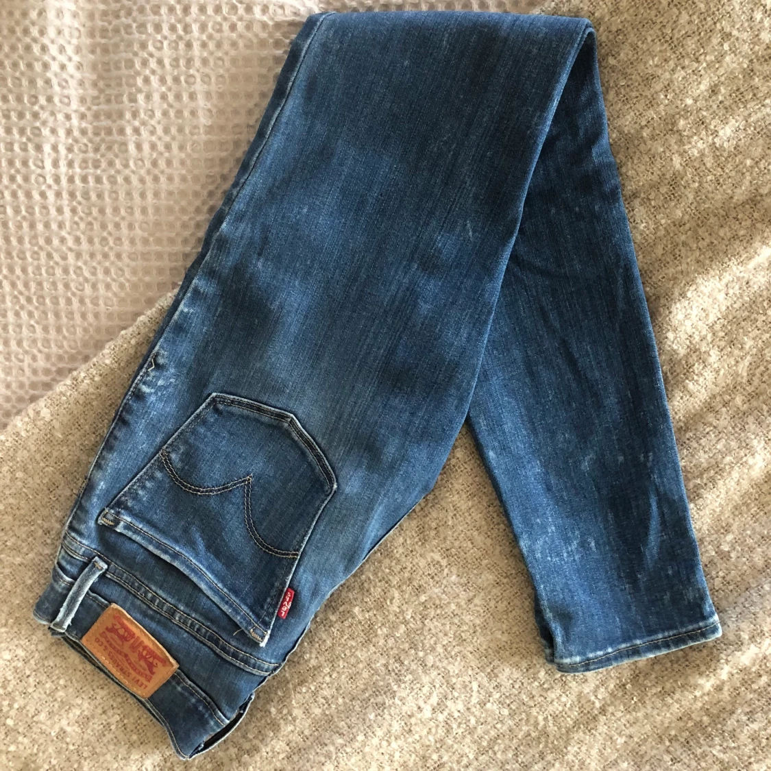 Levis 710