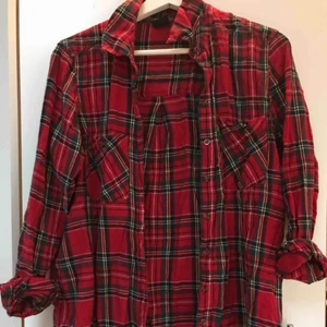  - Mjuk och gosig skjorta från Gina, jag har haft den oversized (är xs)