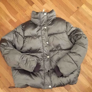  - Finns i Malmö, nyskick! Supervarm✨ OBS, skickas ej.