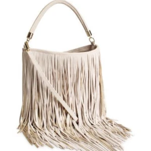  - Militärgrön fransväska. Svårt att få med hur den ser ut på bild därav första bilden på en likadan i annan färg. 💞