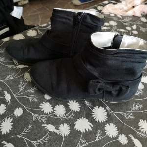  - Sko, känga st 36. Bra begagnat skick. Finns djur i fam, rökfritt. Varan finns i Åstorp 